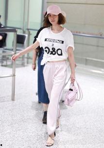 明星粉色帽子,明星们的时尚粉色帽子潮流解析